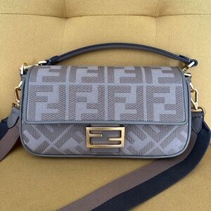 Fendi baguette